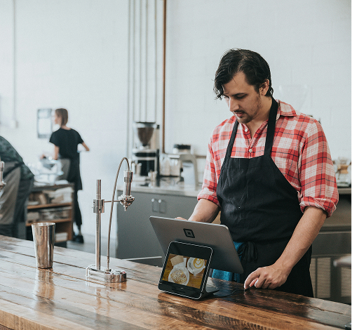 À votre disposition